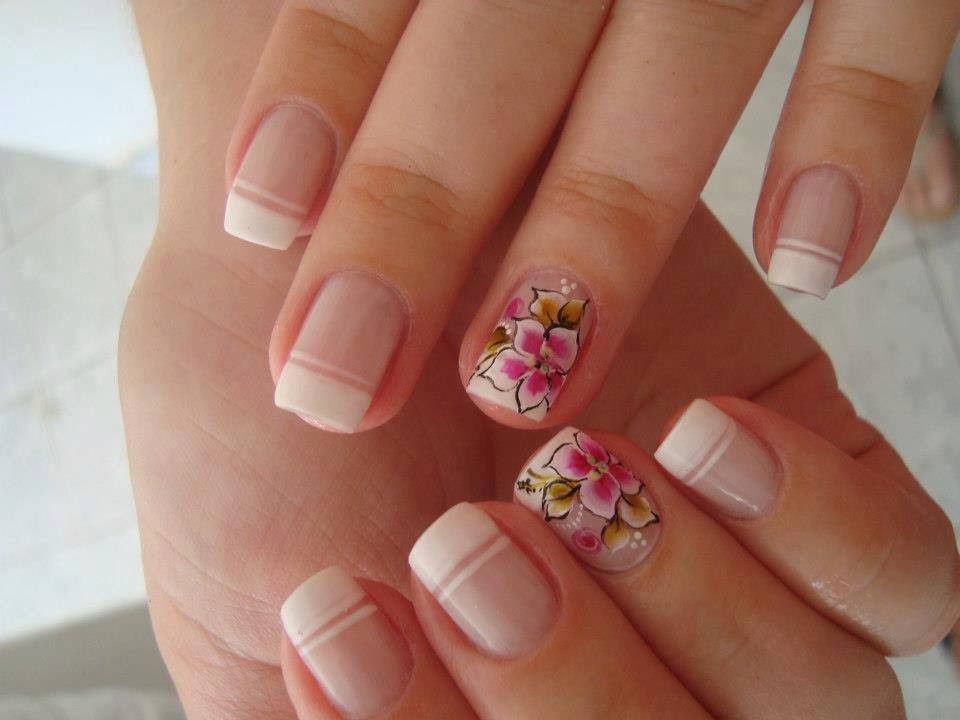 Beautiful Nails Designs
 24 BEAUTIFUL AND UNIQUE NAIL ART DESIGNS