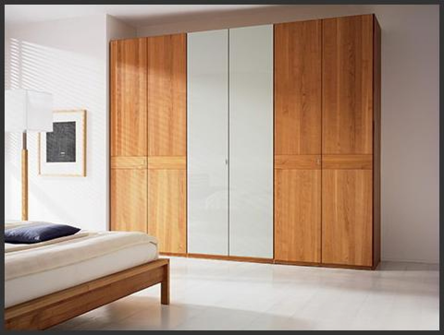 Bedroom Closet Cabinets
 Modern Makeover And Decorations Ideas Closet Cabinet