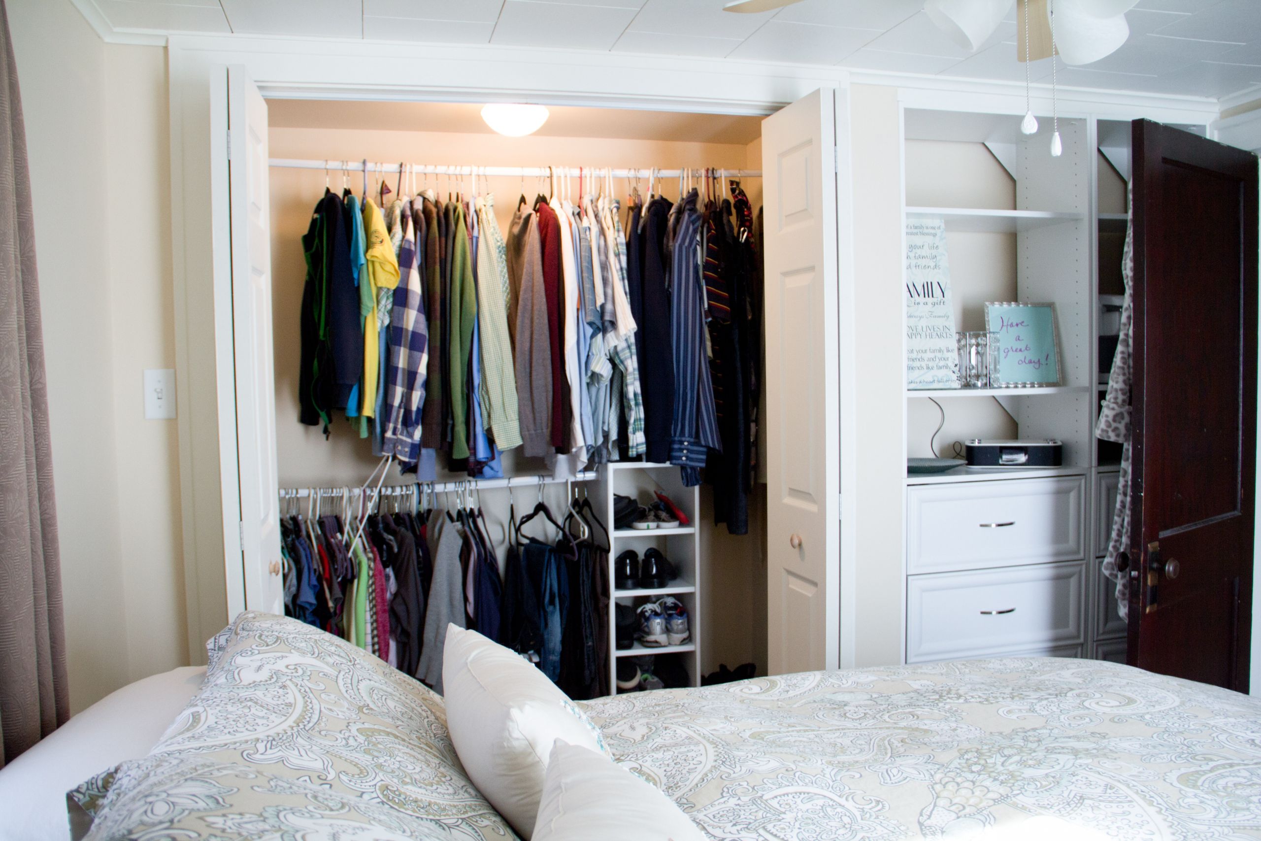 Bedroom Closet Organizers
 Small Bedroom Closet Organization Ideas – HomesFeed