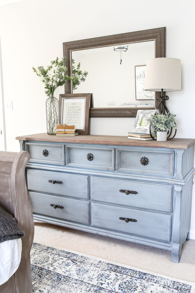 Bedroom Dresser Decor
 Professional Tips For Dresser Top Decor That Anyone Will