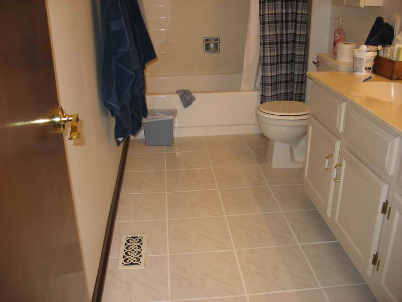 Best Flooring For Small Bathroom
 Re mended Small Bathroom Floor Plans for Building