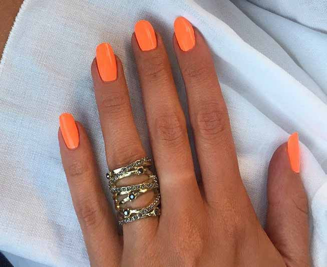 Best Nail Colors For Tan Skin
 Best Nail Polish Colors for Tan Skin Tones Summer & Fall