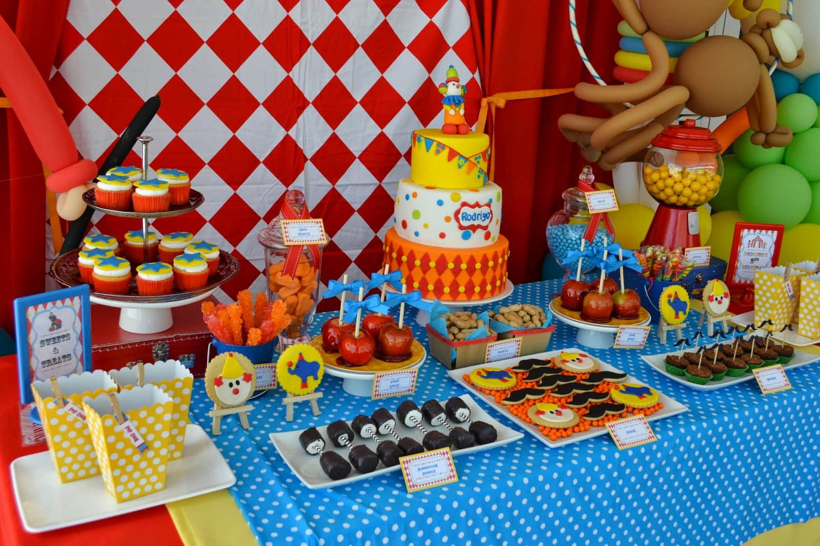 Birthday Boy Decorations
 33 Awesome Birthday Party Ideas for Boys