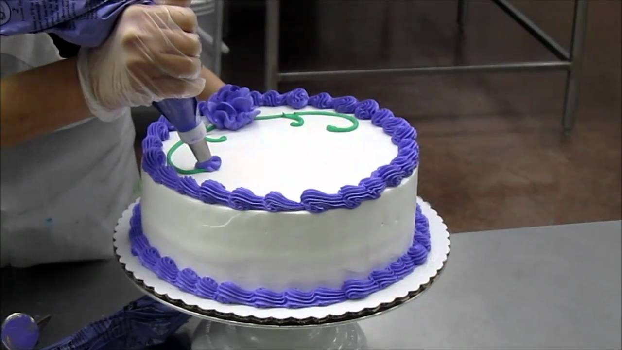 Birthday Cake Maker
 Lady Making a Birthday Cake ViYoutube
