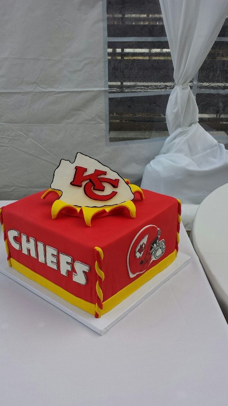 Birthday Cakes Kansas City
 17 Best images about Kansas City Chiefs Cakes on Pinterest