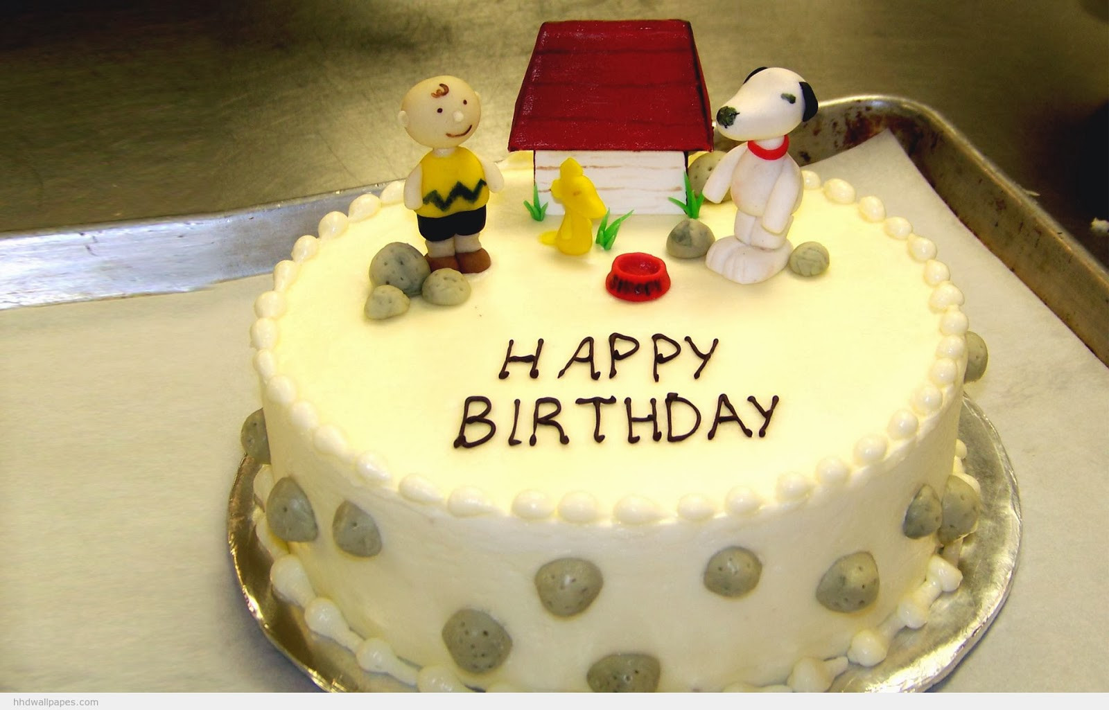 Birthday Cakes With Names
 Lovable Happy Birthday Greetings free