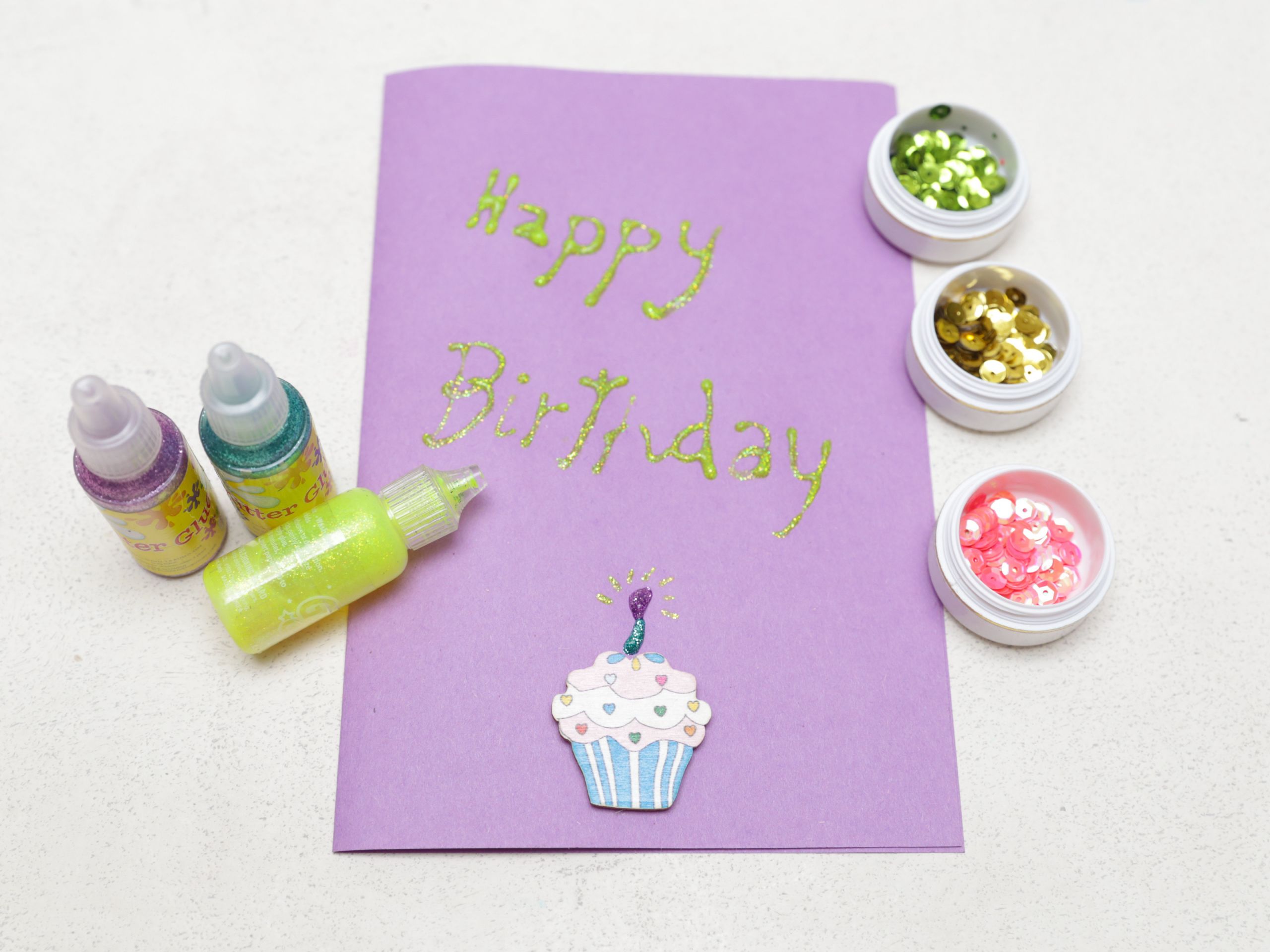 Birthday Cards To Make
 How to Make a Simple Handmade Birthday Card 15 Steps