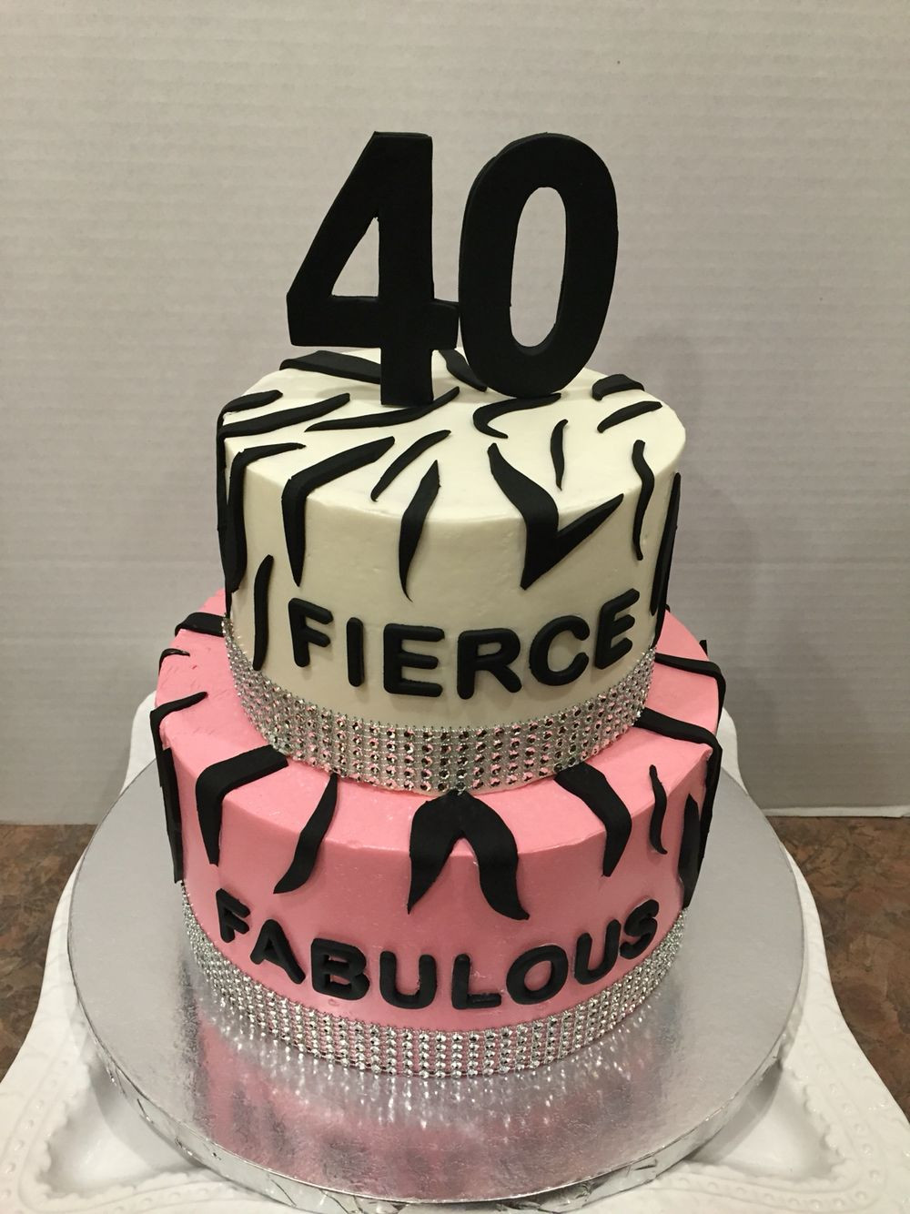 Birthday Gifts For 40 Year Old Woman
 Pin by Reem Hattar on Birthday cakes