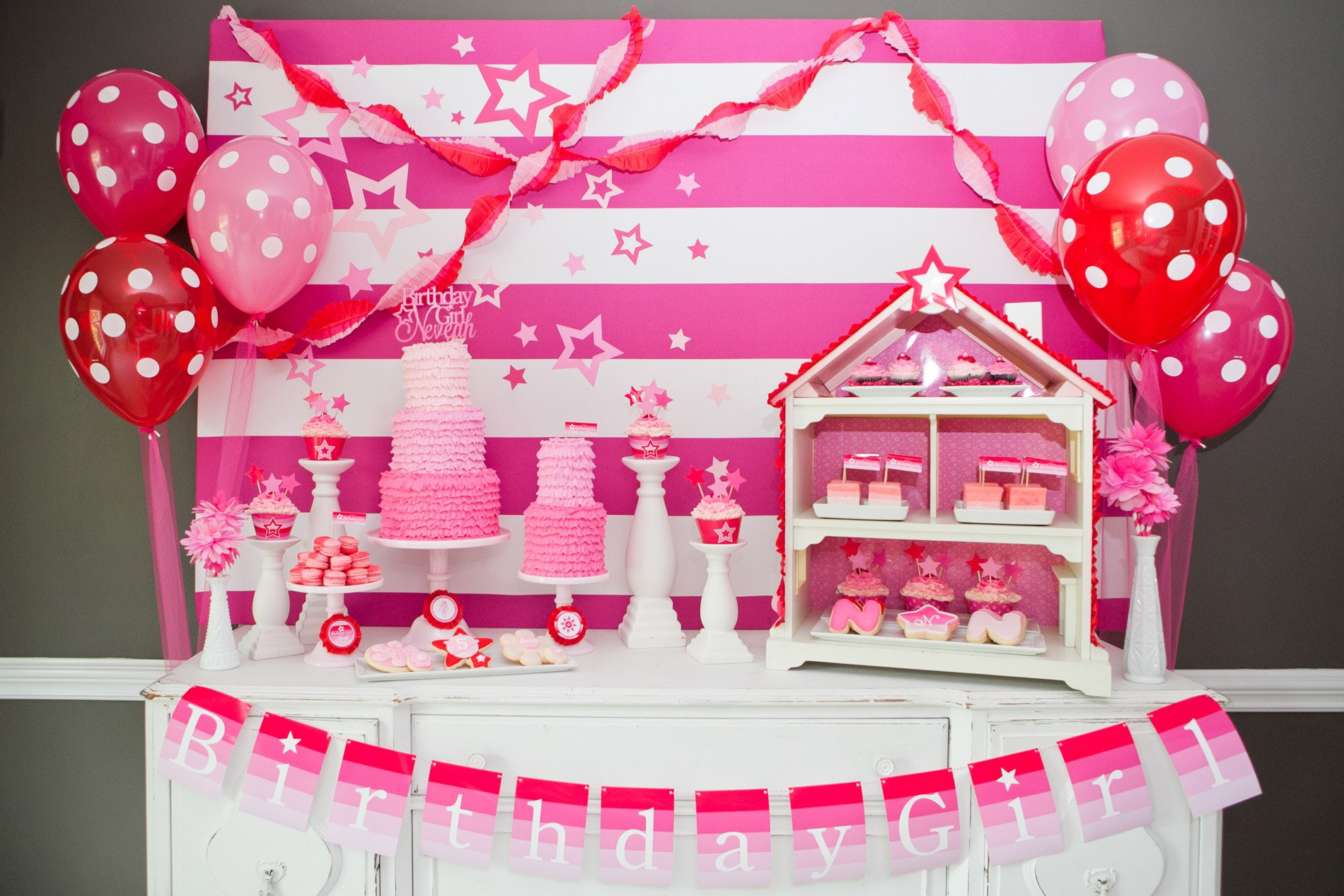 Birthday Girl Decorations
 35 Cute 1st Birthday Party Ideas For Girls