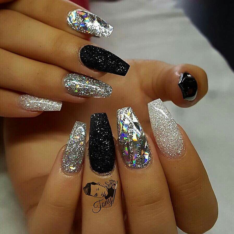 Black And Silver Glitter Nails
 47 Playful Glitter Nails That Shines From Every Angle