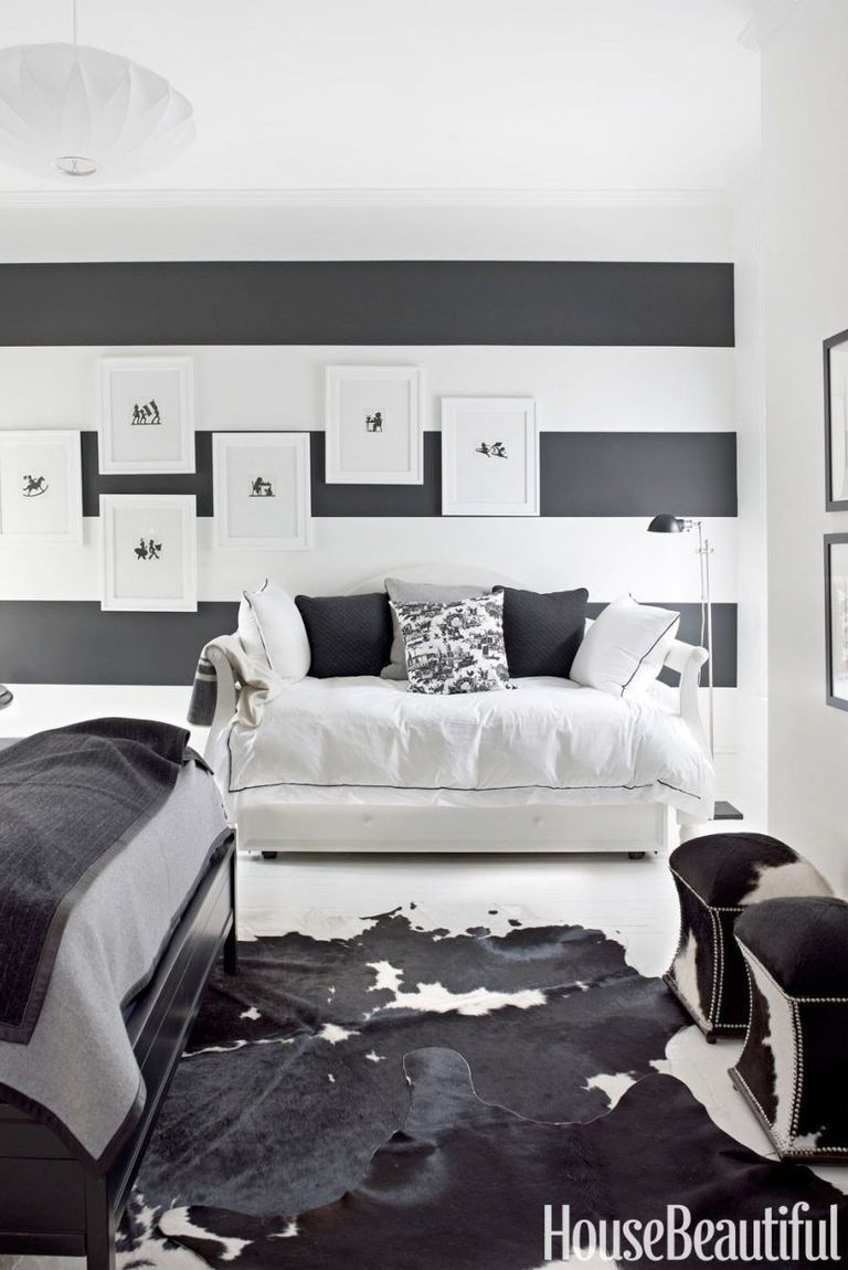 Black And White Bedroom Decor
 15 Beautiful Black and White Bedroom Ideas Black and