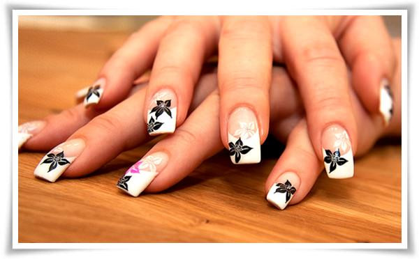 Black And White Nail Art Design
 50 Classic Black And White Nail Art Designs