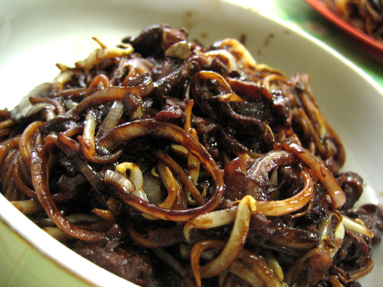 Black Bean Sauce Noodles
 Black Bean Sauce Noodles