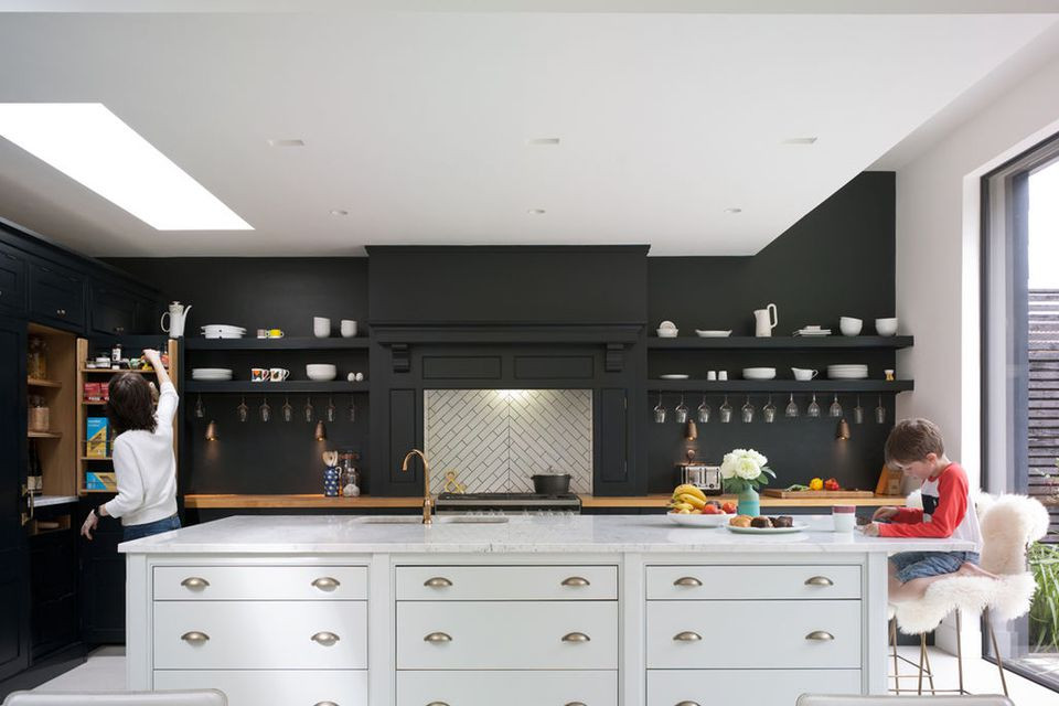 Black Kitchen Walls
 26 Kitchen Paint Colors Ideas You Can Easily Copy