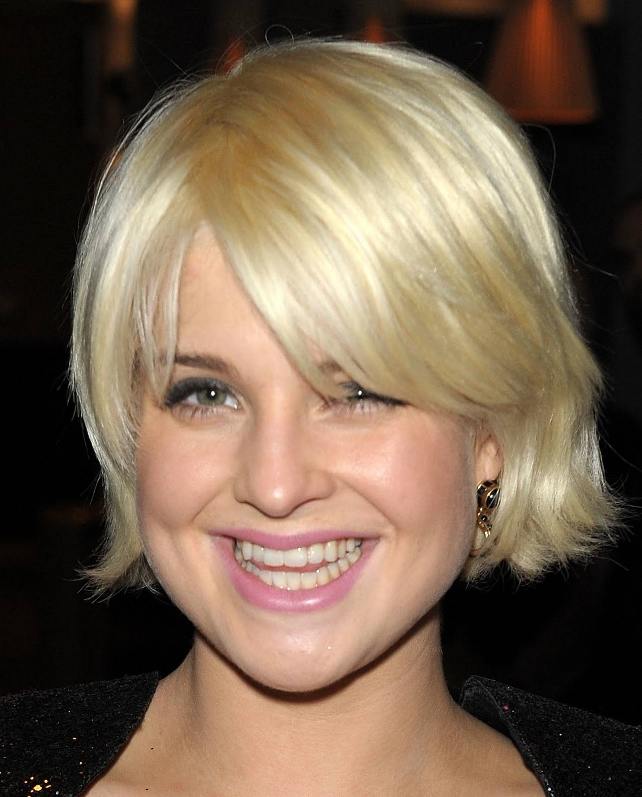 Bob Prom Hairstyles
 Short Blonde Straight Bob Hairstyles for prom 2011 Prom