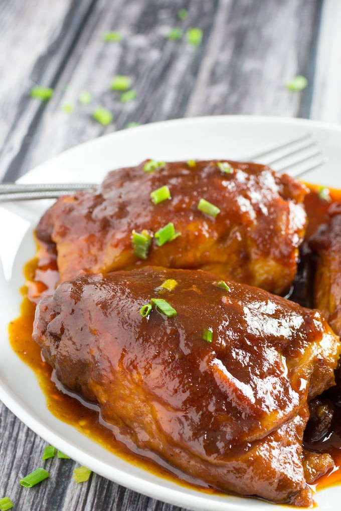 Bone In Chicken Thighs Slow Cooker
 BEST Crockpot BBQ Chicken Thighs Ever • Dishing Delish