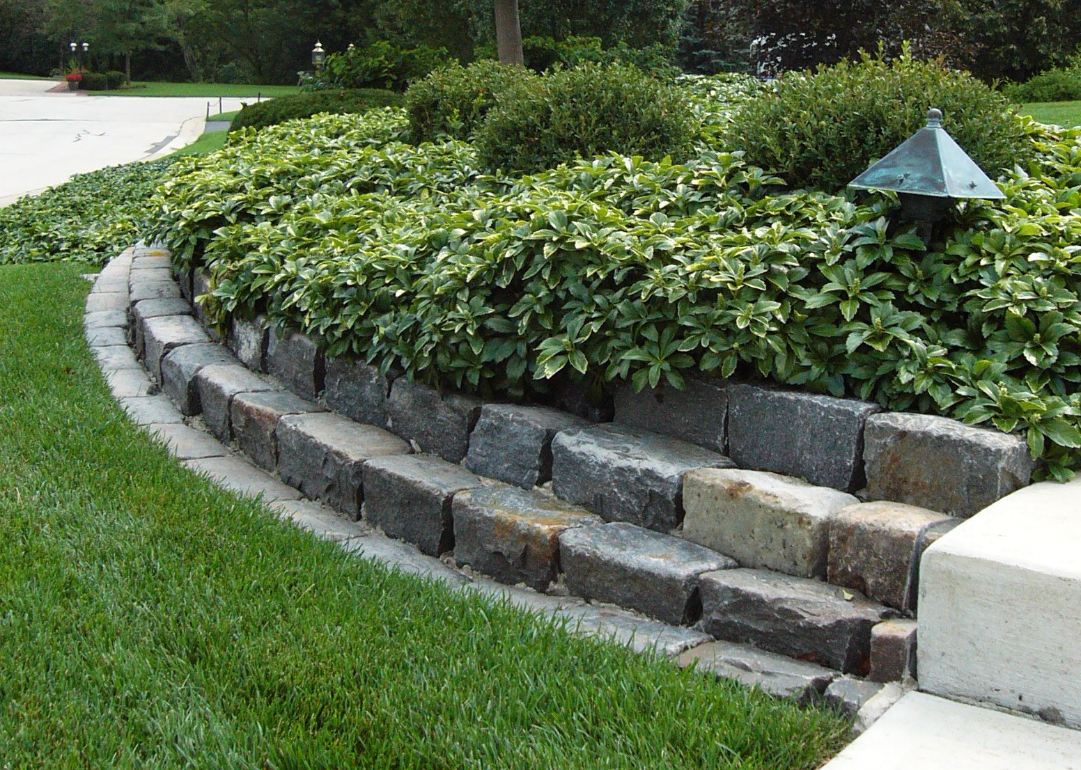 Brick Landscape Edging
 Decorative Landscape Edging