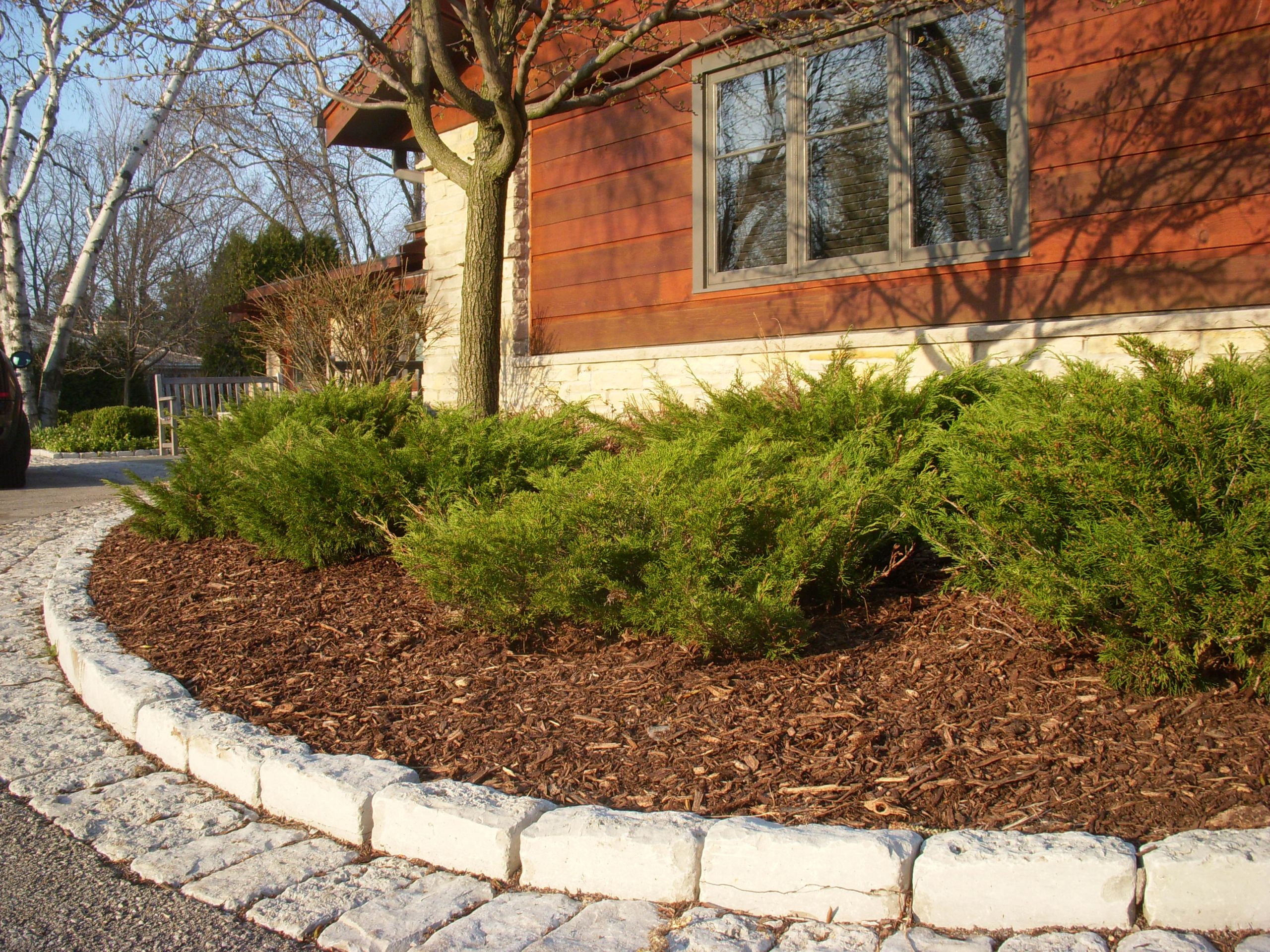 Brick Landscape Edging
 Decorative Landscape Edging