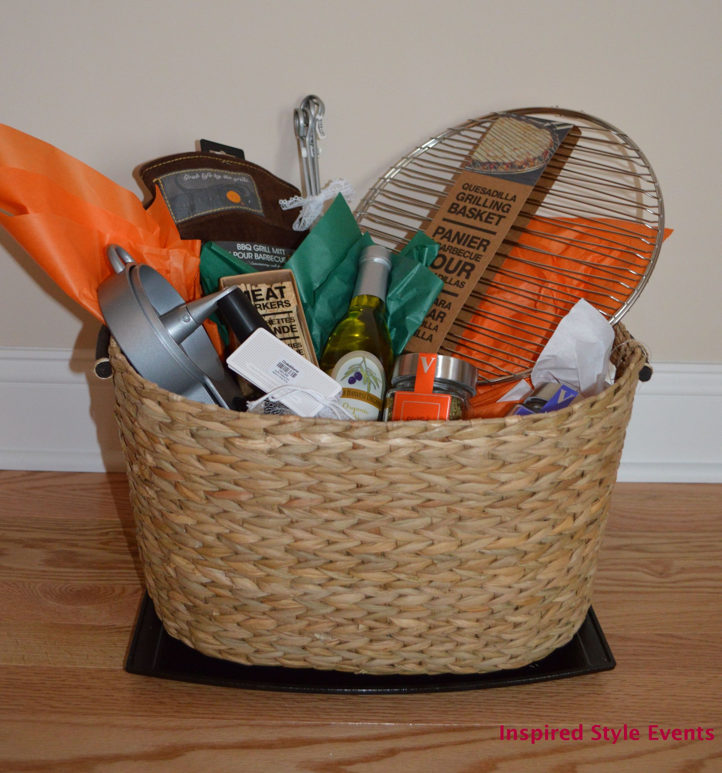 Bridal Shower Gift Basket Ideas
 Easy to put to her a DIY Grilling theme bridal shower