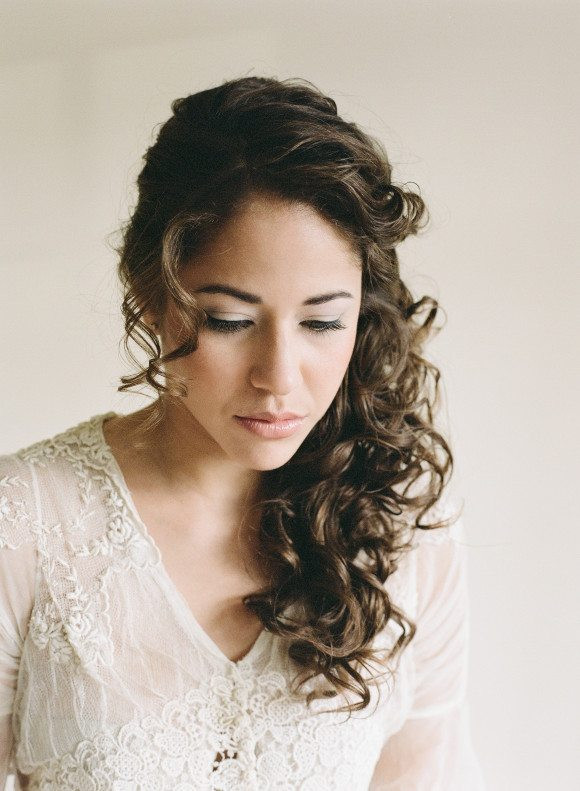 Bridesmaid Hairstyles For Curly Hair
 33 Modern Curly Hairstyles That Will Slay on Your Wedding Day