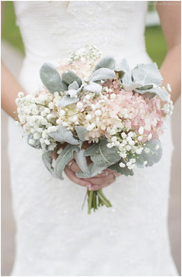 Budget Wedding Flowers
 Wedding Flowers A Bud Ideas Wedding and Bridal