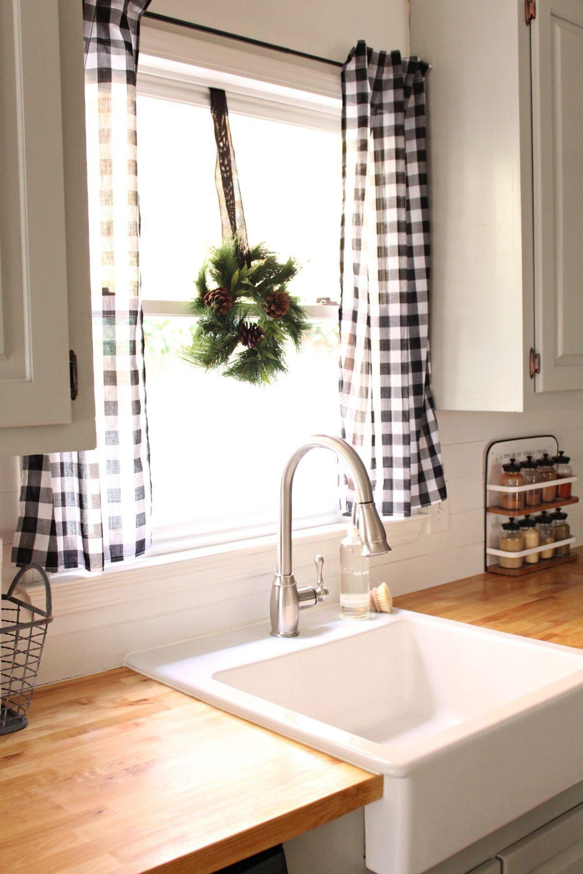 Buffalo Check Kitchen Curtains
 10 Best Patterns For Kitchen Curtains