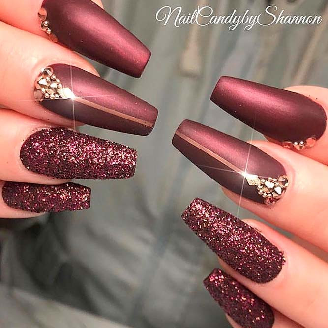 Burgundy Glitter Nails
 Magnetic And Trendy Burgundy Nails Ideas