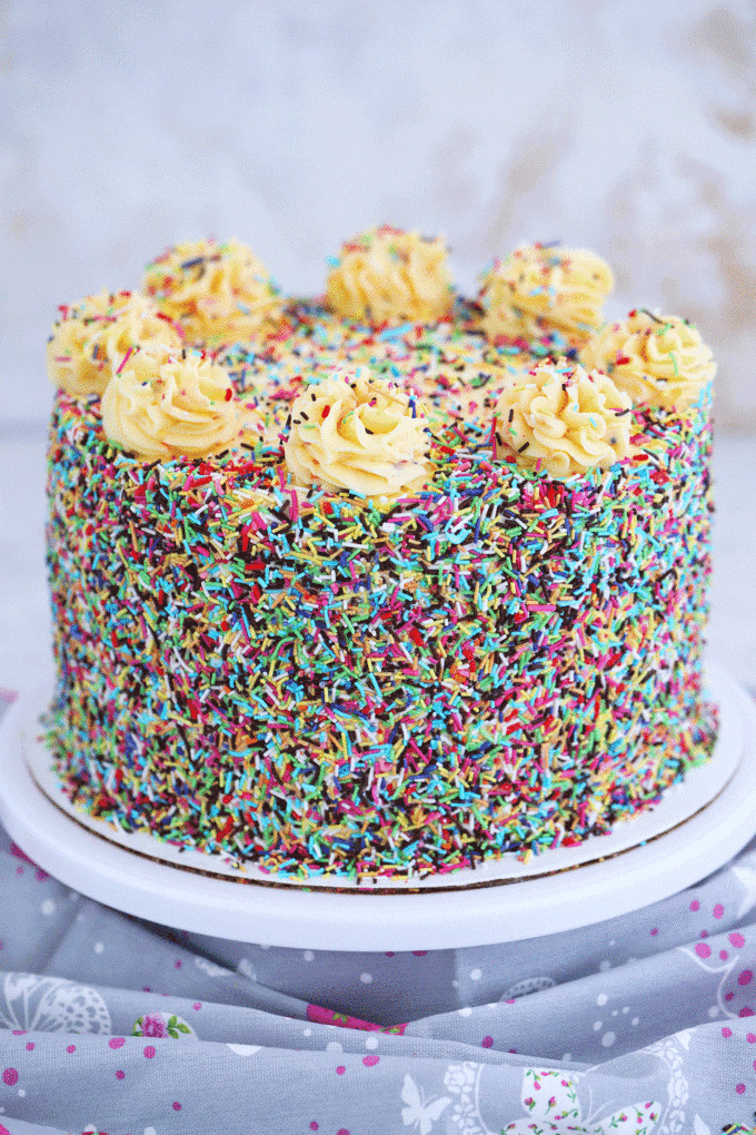 Cake Pictures Birthday
 Birthday Cake Recipe [Video] Sweet and Savory Meals