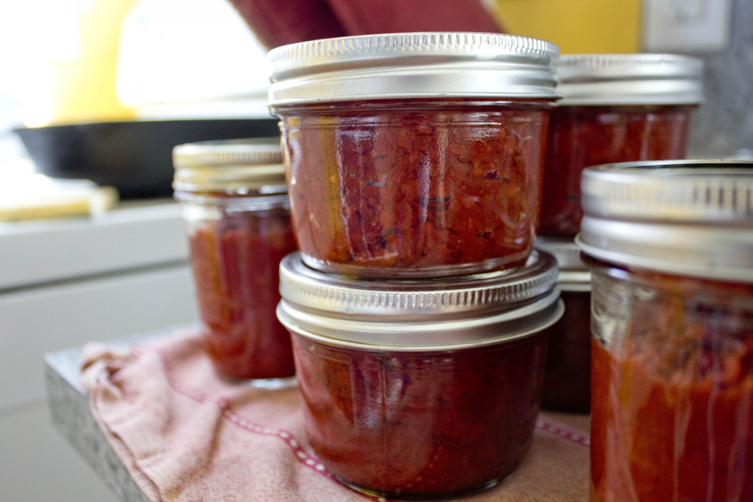 Canning Tomato Sauce
 Tomato Paste Making the most of GTF Bulk Prices