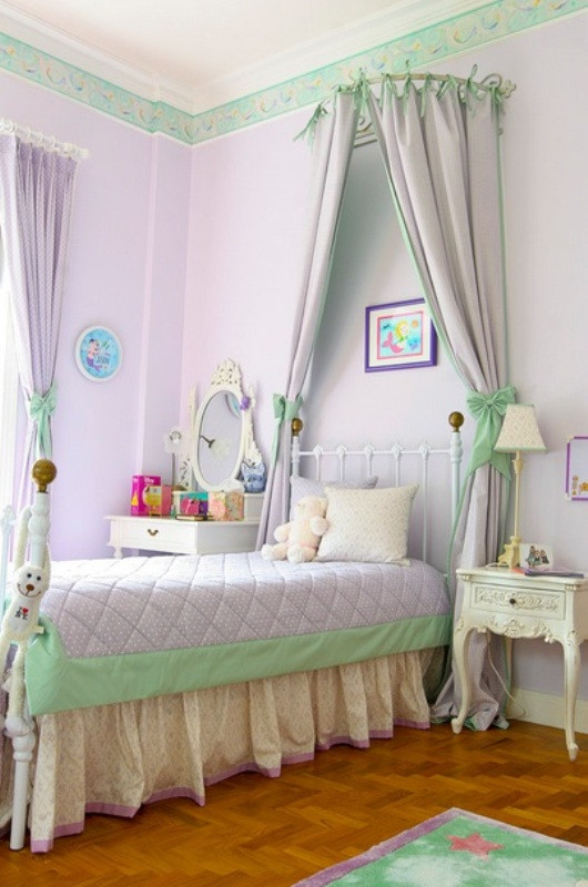Canopy Kids Room
 31 Charming Canopy Bed Ideas For A Kid’s Room