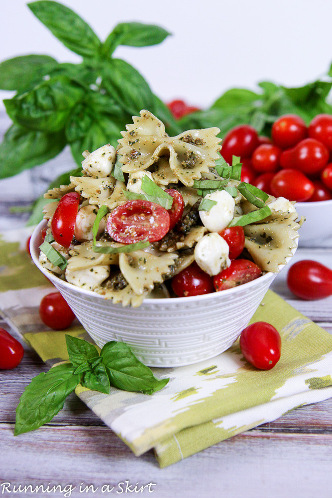 Caprese Pesto Pasta Salad
 4 Ingre nt Caprese Pasta Salad with Pesto