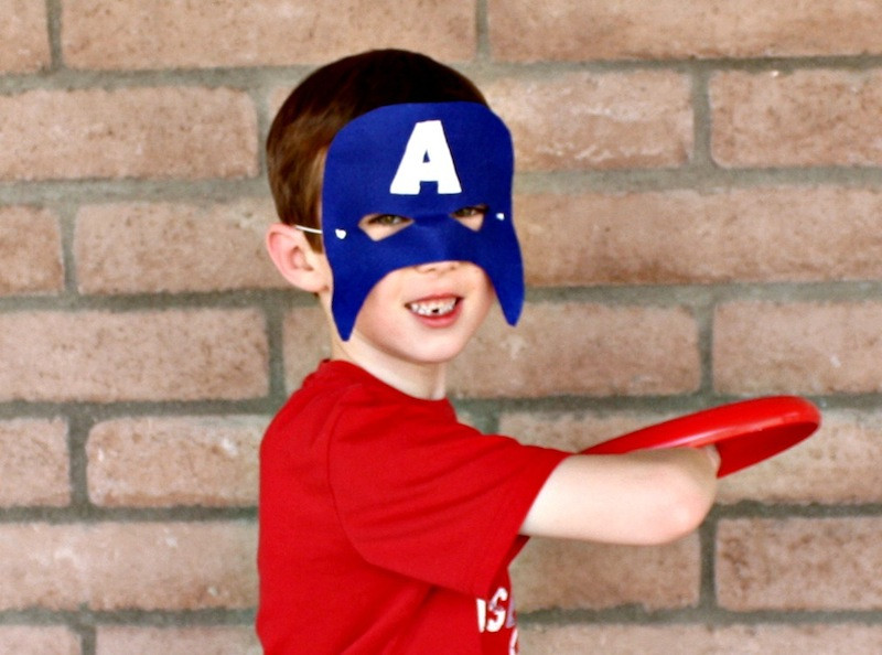 Captain America Mask DIY
 DIY Captain America Mask