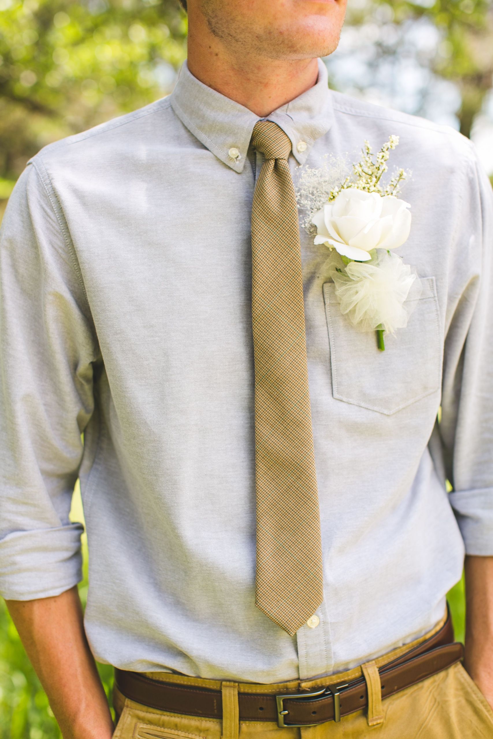 Casual Backyard Weddings
 Casual men attire for outdoor wedding