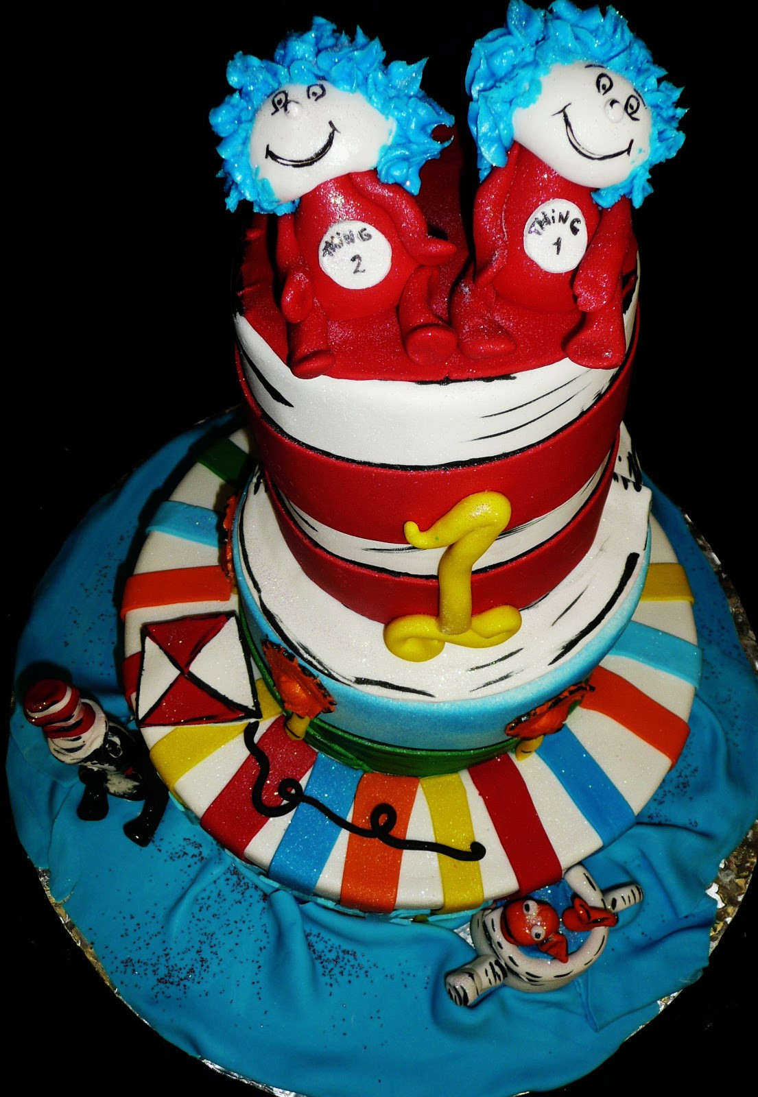 Cat In The Hat Birthday Cake
 Baking with Roxana s Cakes Cat in the Hat themed Cake