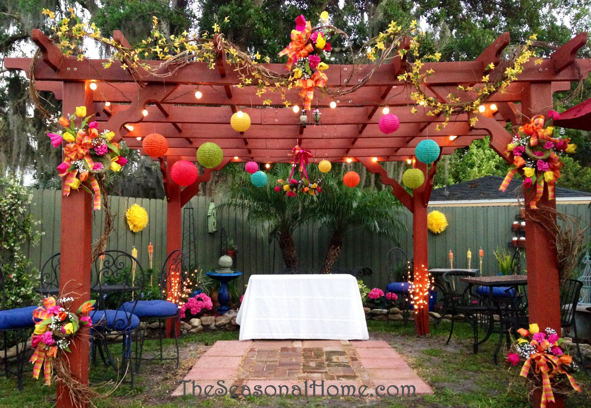 Cheap Backyard Wedding
 Ideas for a Bud friendly Nostalgic Backyard Wedding