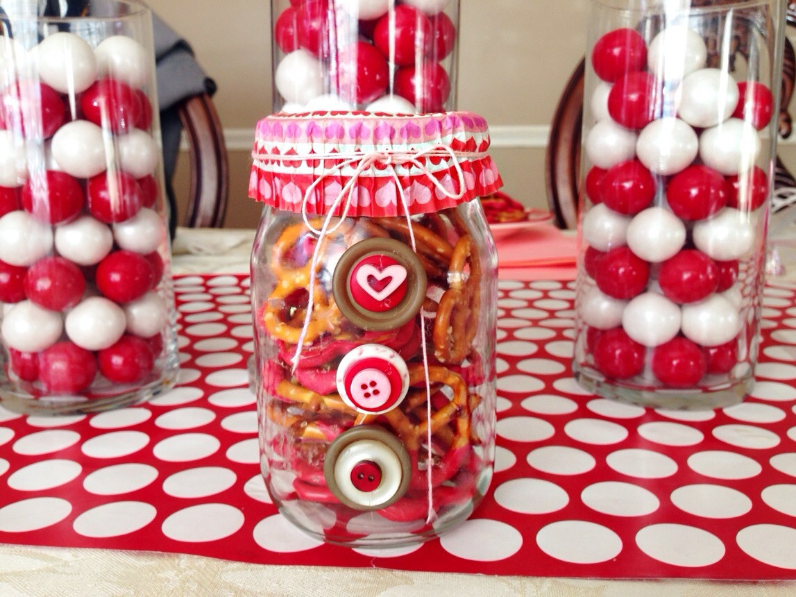 Cheap Valentine Gift Ideas
 Easy Valentine’s Day Mason Jar Gift Ideas Quick DIY and