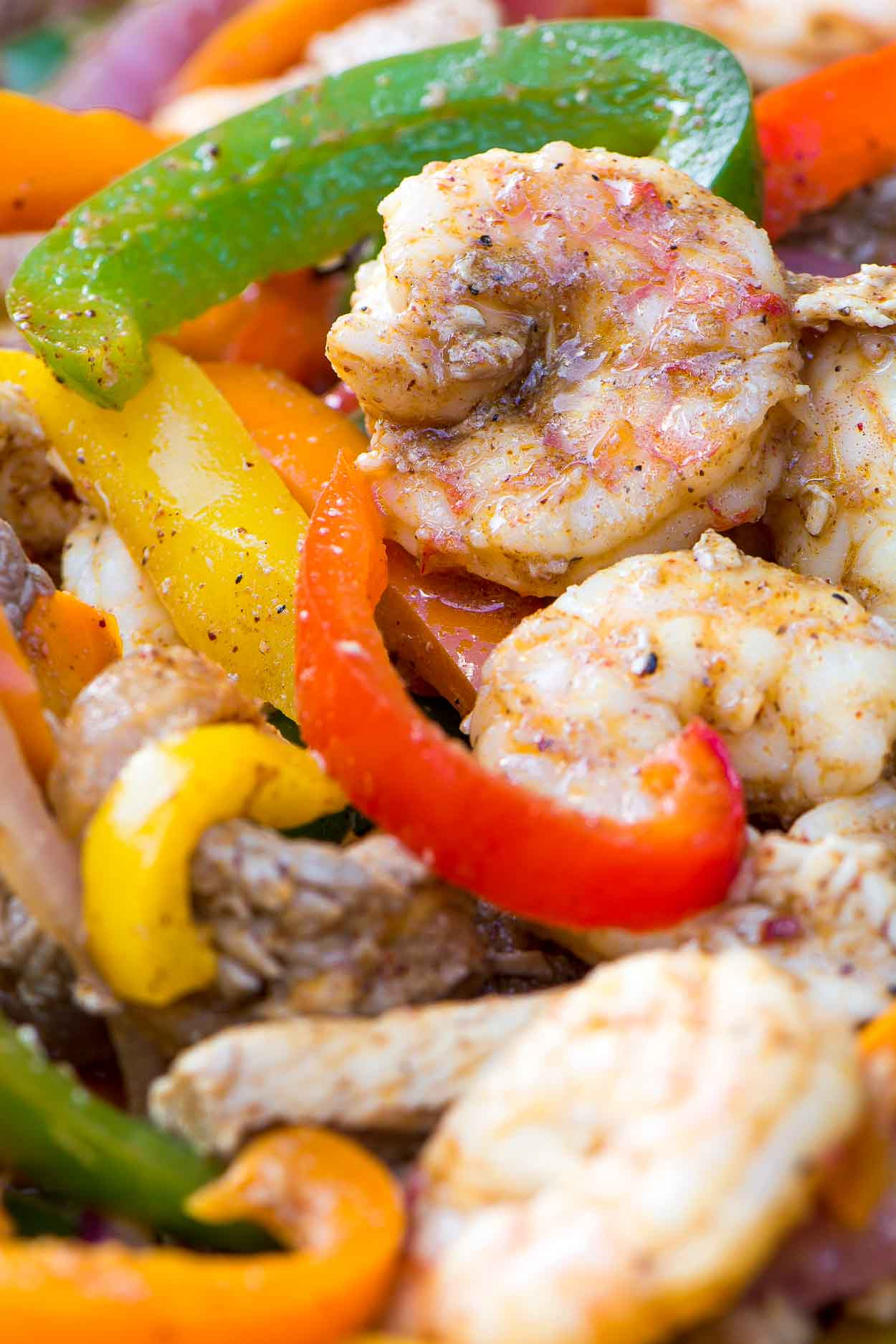 Chicken And Shrimp Fajitas
 Chicken Steak and Shrimp Fajitas