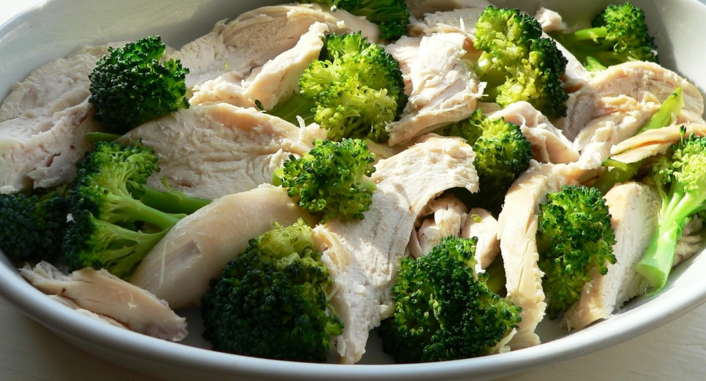 Chicken Broccoli Salad
 Insatiably Epicurious Chicken Broccoli Salad