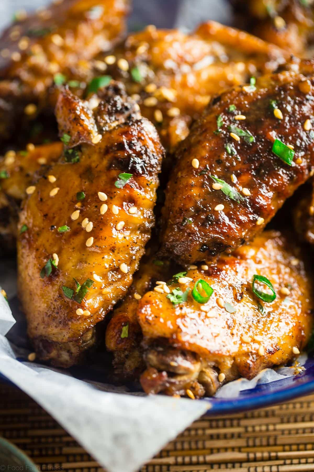 Chicken Wings In Slow Cooker
 Whole30 Sticky Slow Cooker Chicken Wings