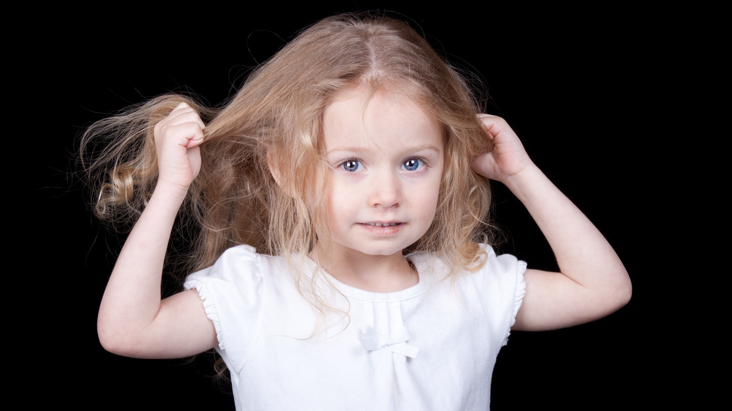 Child Pulling Hair Out
 Ask the Expert Why do young children pull out their hair
