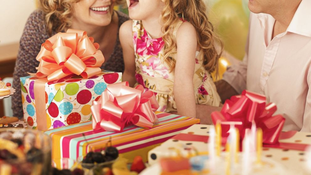 Children Gift
 Kids Birthday Gift Registries Parents Take on Trend