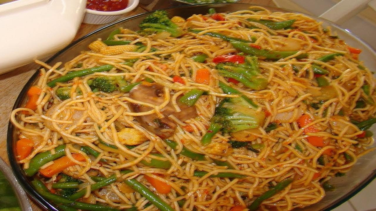 Chinese Chow Mein Recipes
 How to make Hakka Noodles Video Recipe Ve able Chow