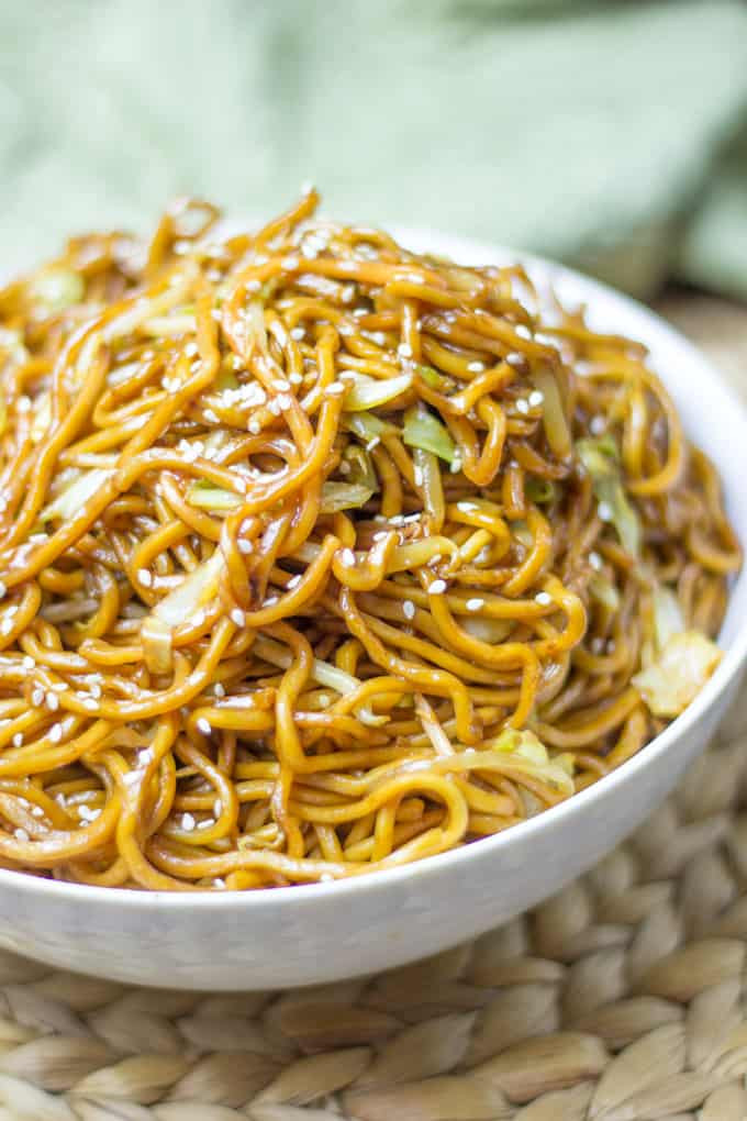 Chinese Chow Mein Recipes
 Classic Chinese Chow Mein Dinner then Dessert