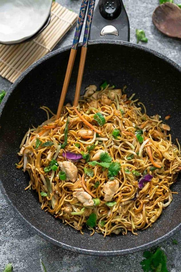 Chinese Chow Mein Recipes
 Easy Chicken Chow Mein