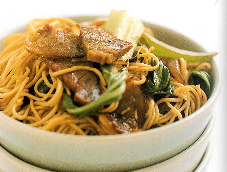 Chinese Noodles Calories
 Egg Noodles with Chinese Barbecue Pork Recipe RecipeMatic