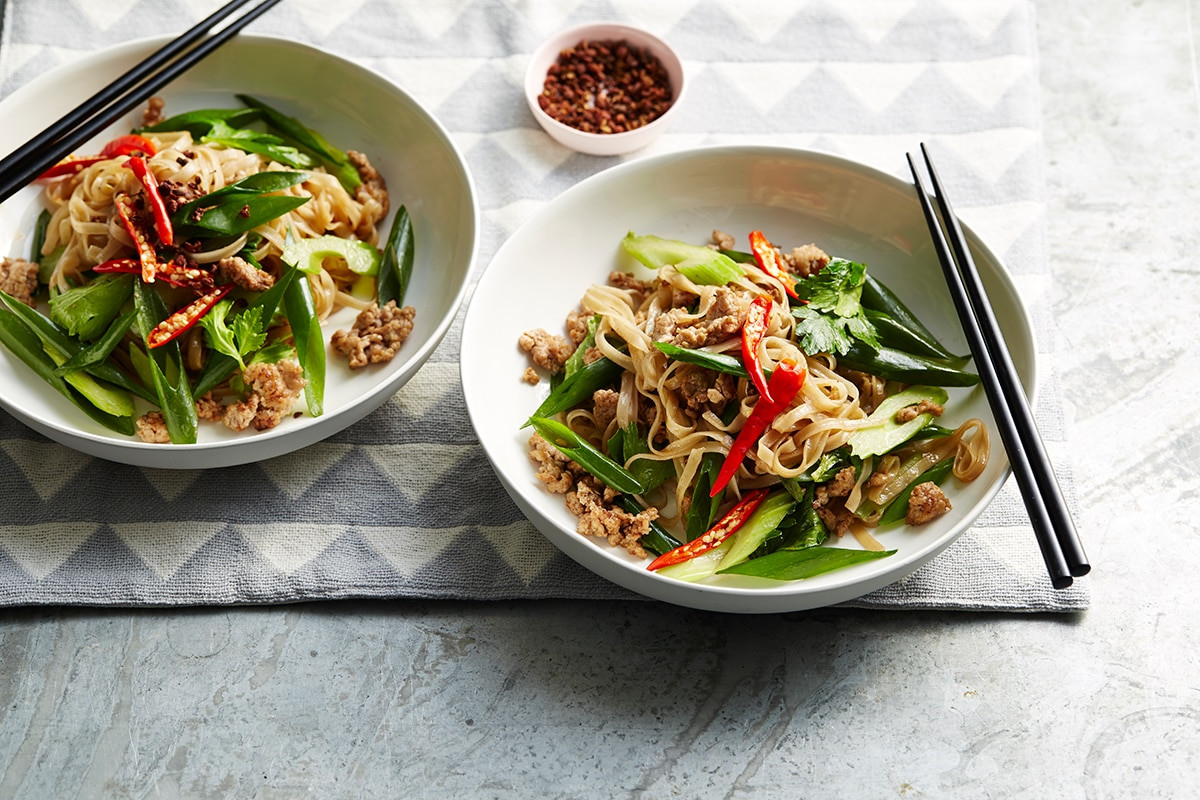 Chinese Rice Noodles
 Rice noodles with chicken & chilli Chinese recipes