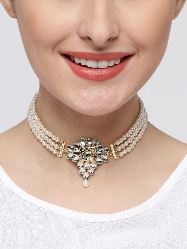 Choker Necklace Meaning
 What is the meaning behind a choker necklace Quora