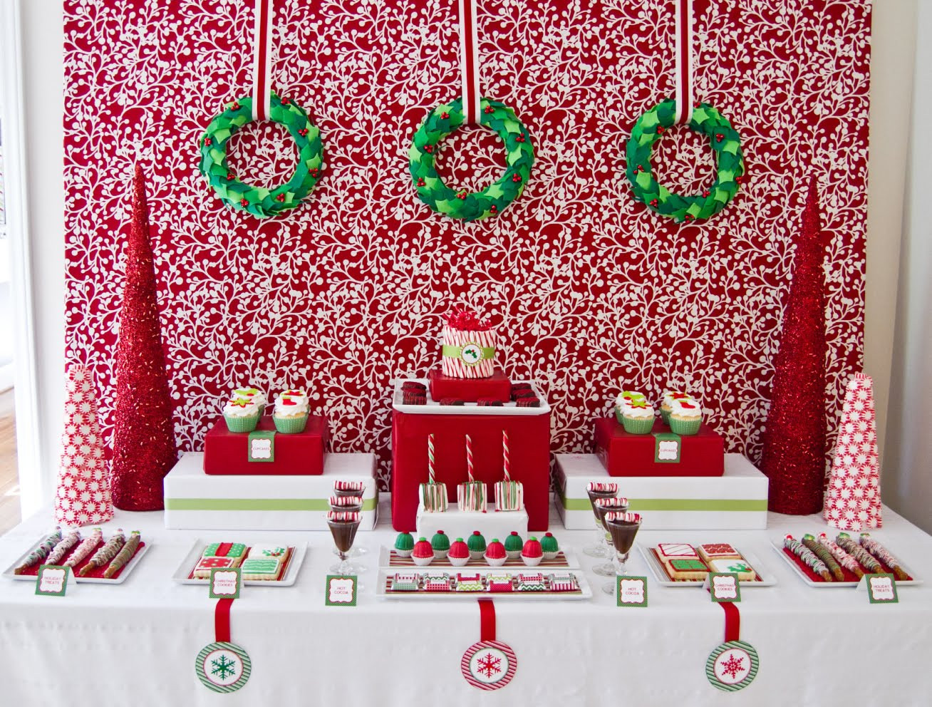 Christmas Decor Party Ideas
 5 Christmas Table Decorations