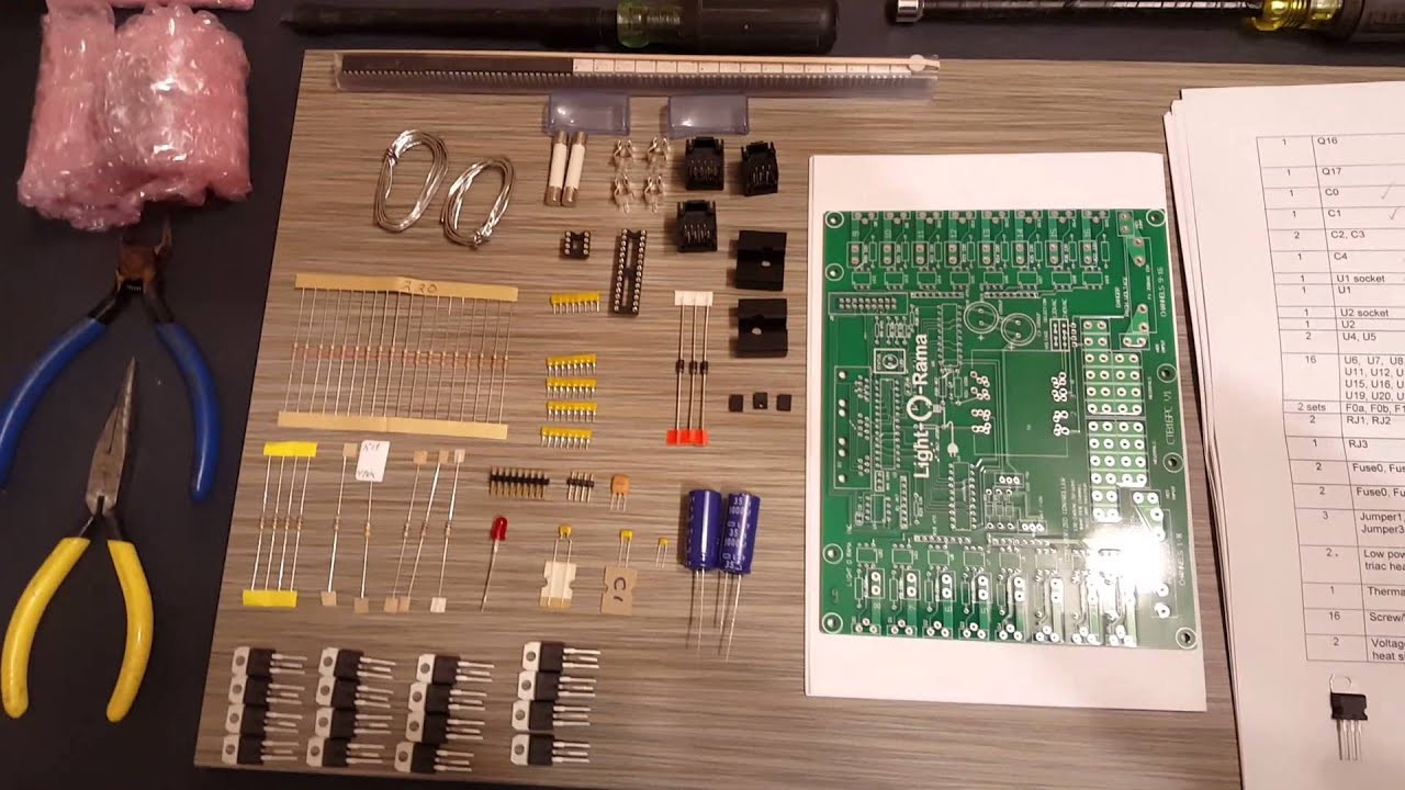 Christmas Light Controller DIY
 Light O Rama puterized Christmas lighting controller