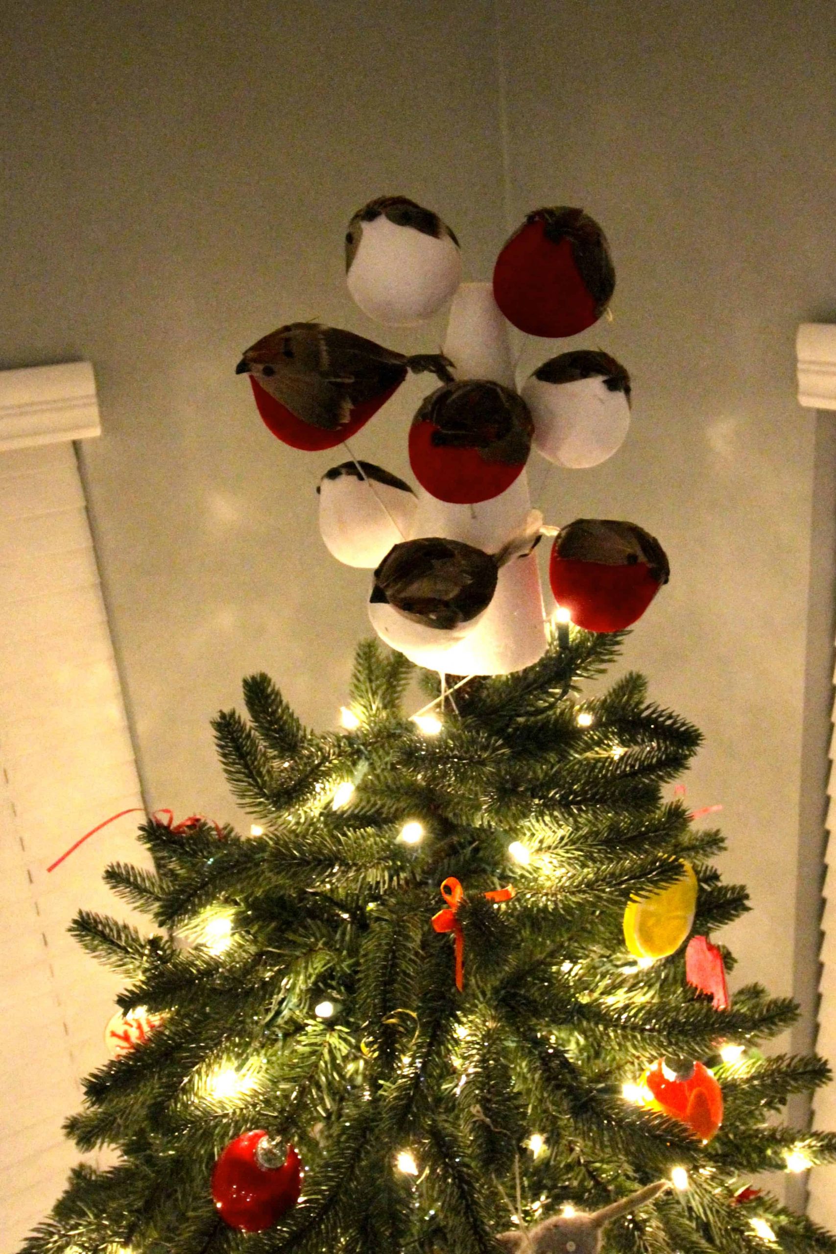 Christmas Tree Topper DIY
 DIY Flock of Birds Christmas Tree Topper